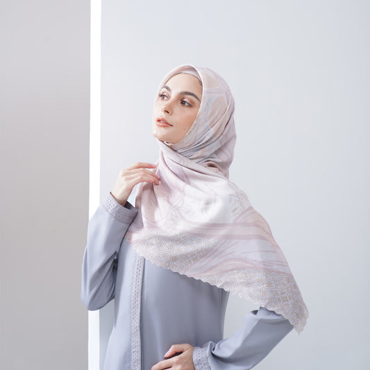 Iris Scarf