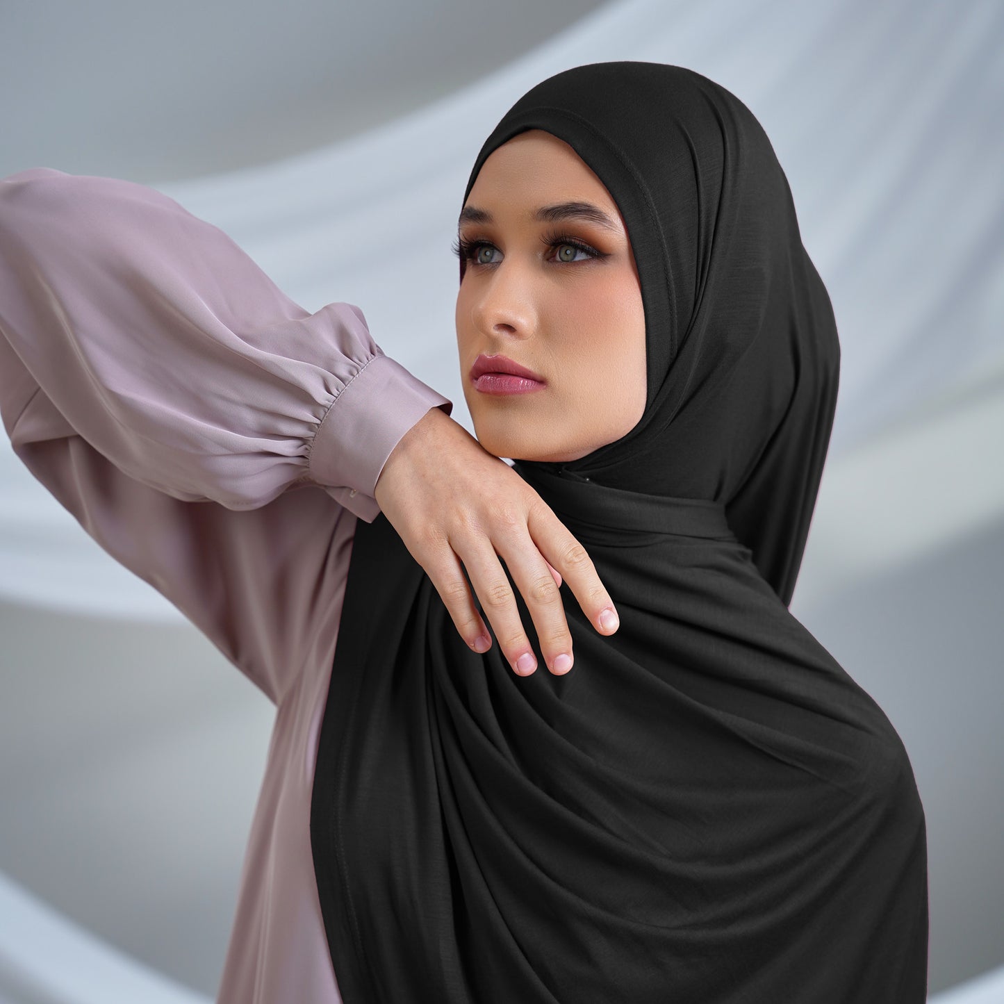 Pashmina Tania
