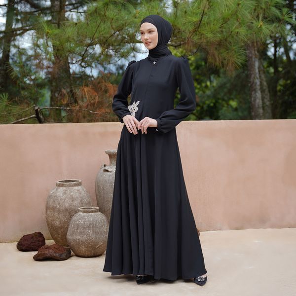 Faye Abaya