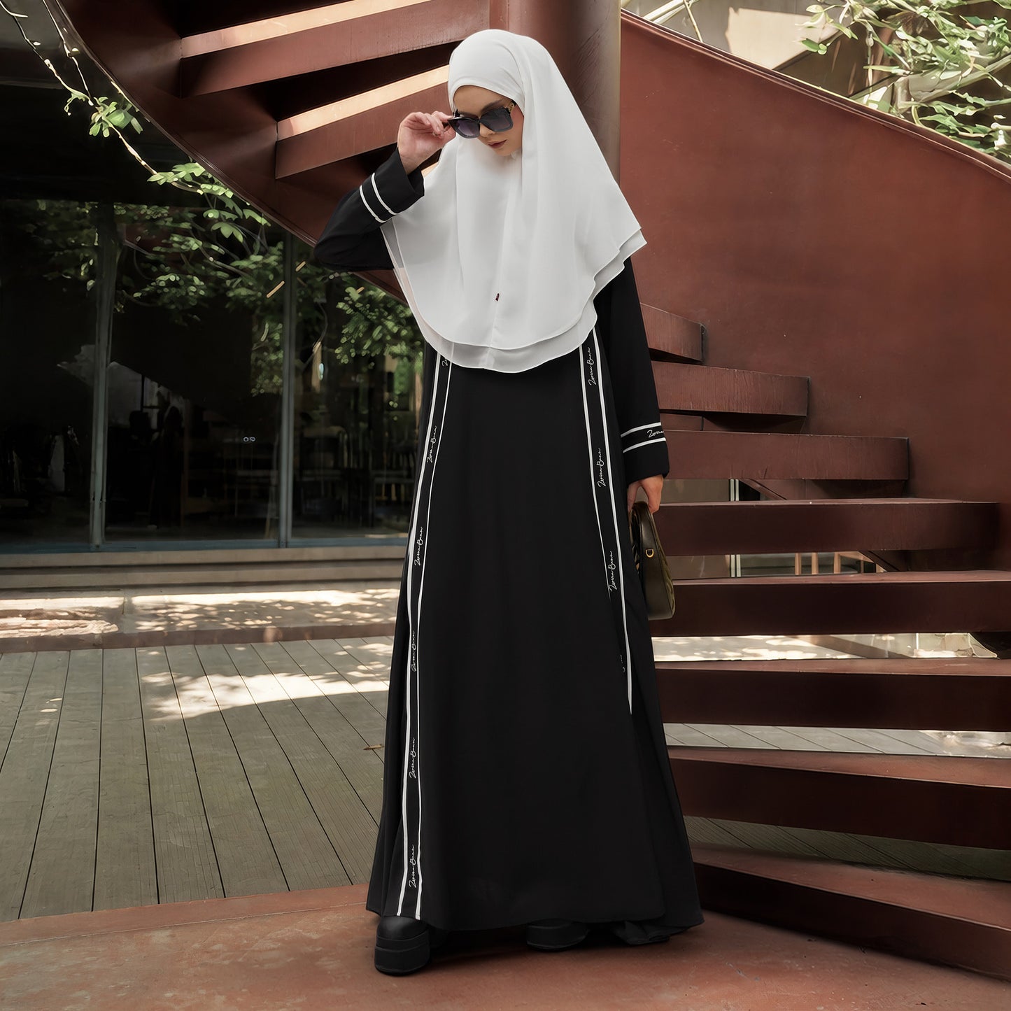 Sanza Abaya
