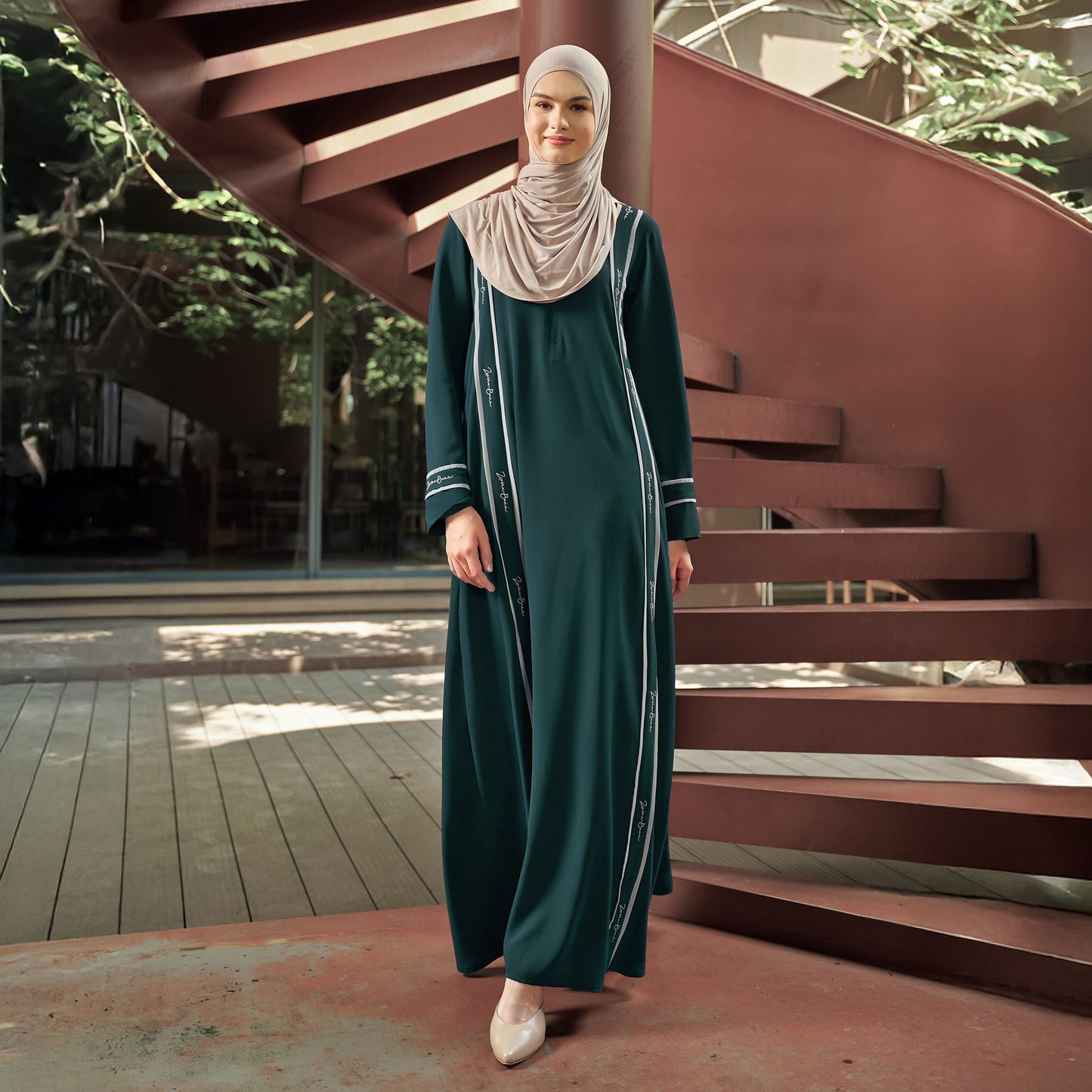 Sanza Abaya