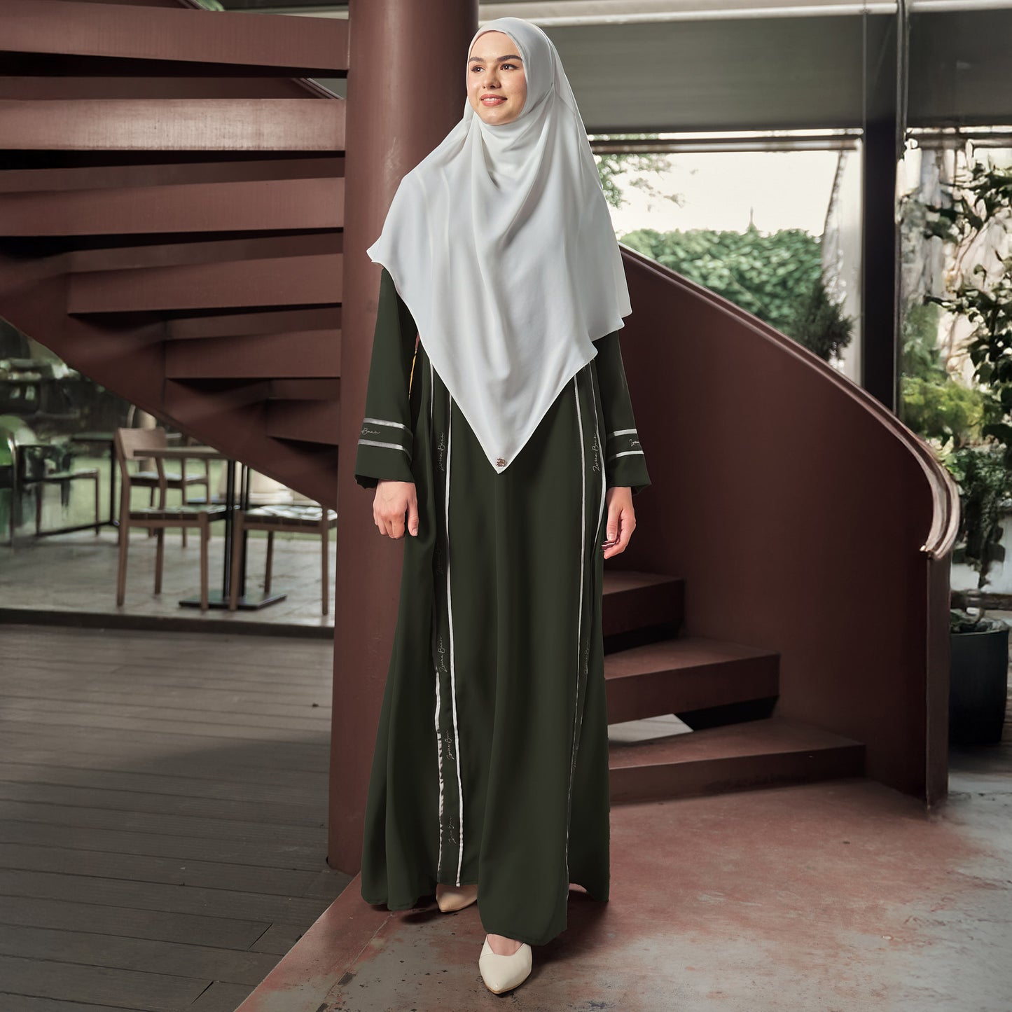 Sanza Abaya