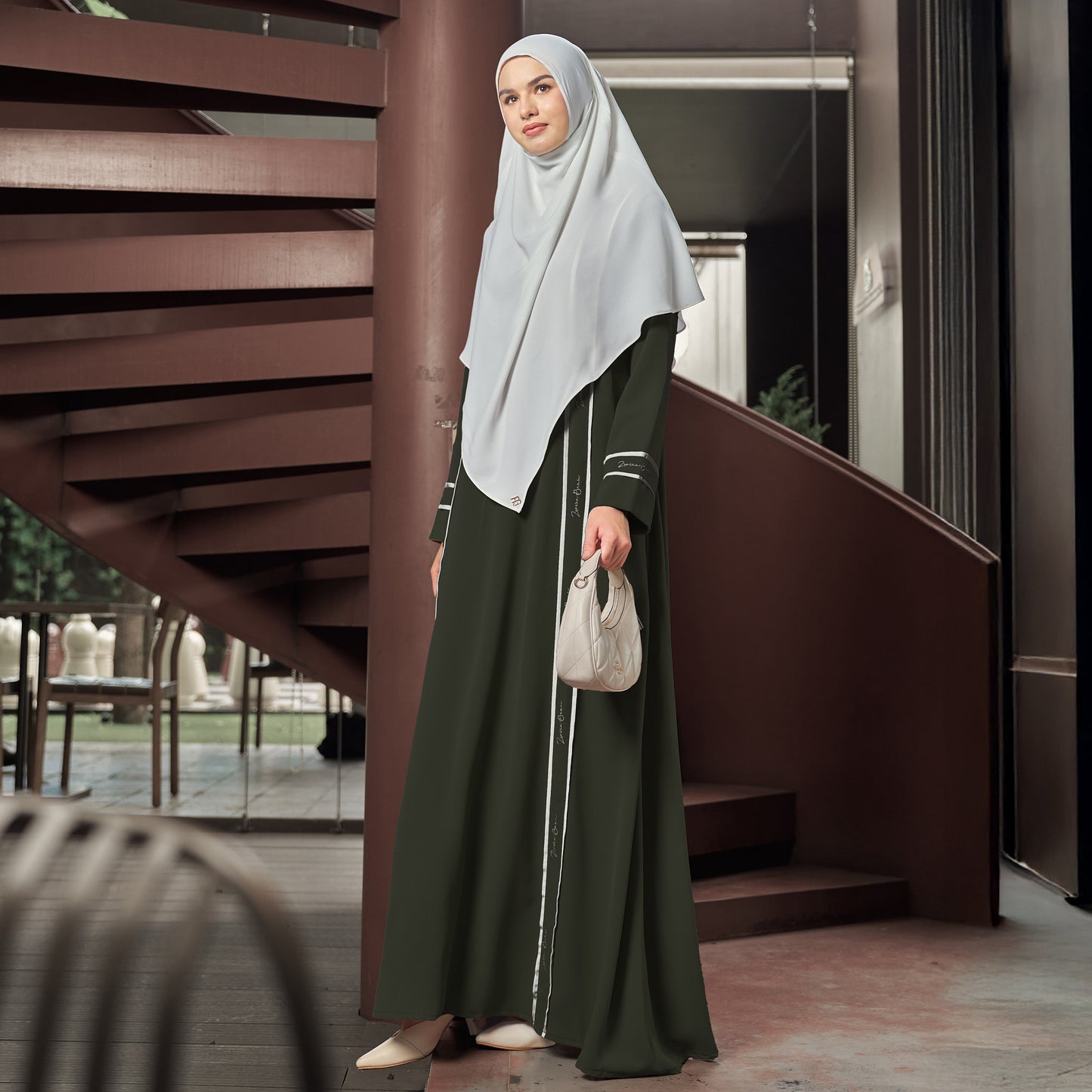 Sanza Abaya