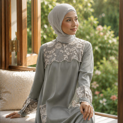 Vellia Dress