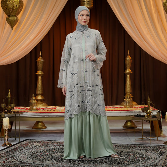 Hanari Long Outer