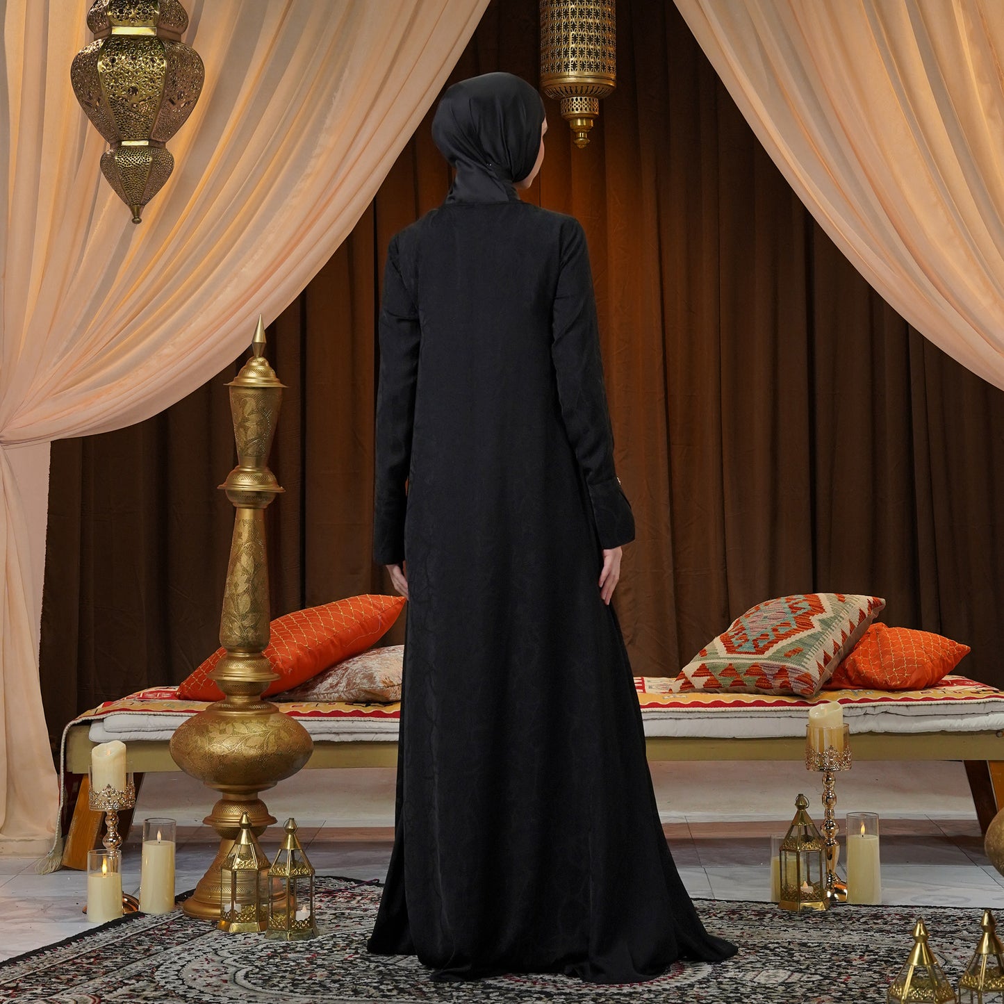 Alula Abaya