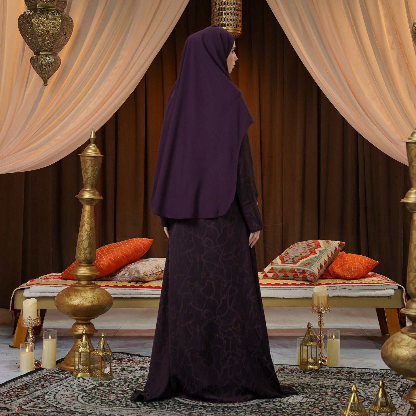 Alula Abaya