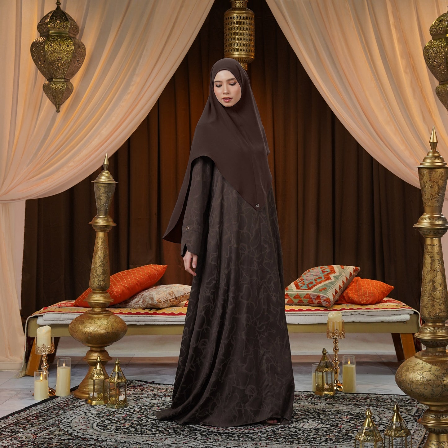 Alula Abaya