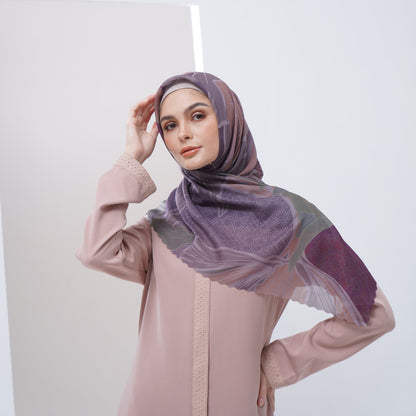 Iris Scarf