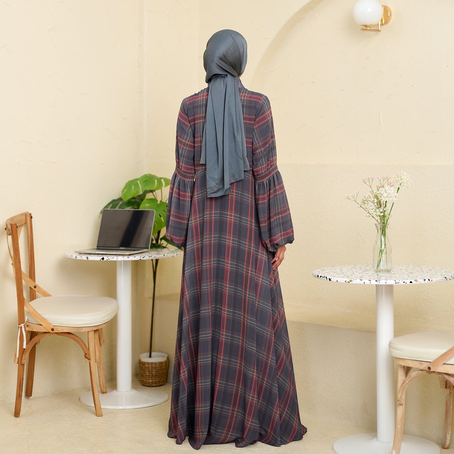 Sarys Dress