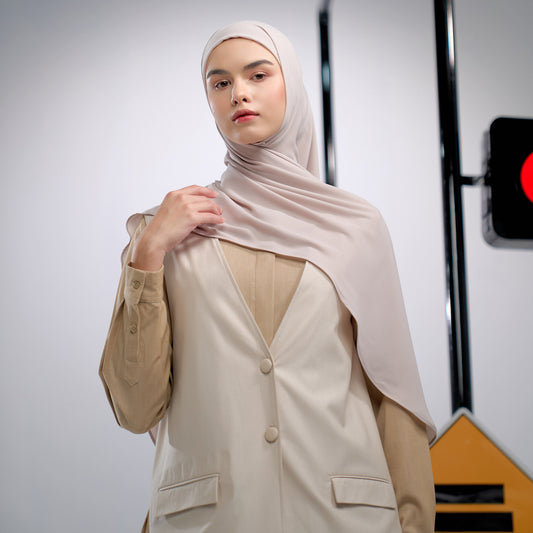 Thana Vest